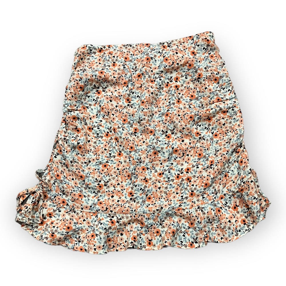 Live to be spoiled juniors floral skirt